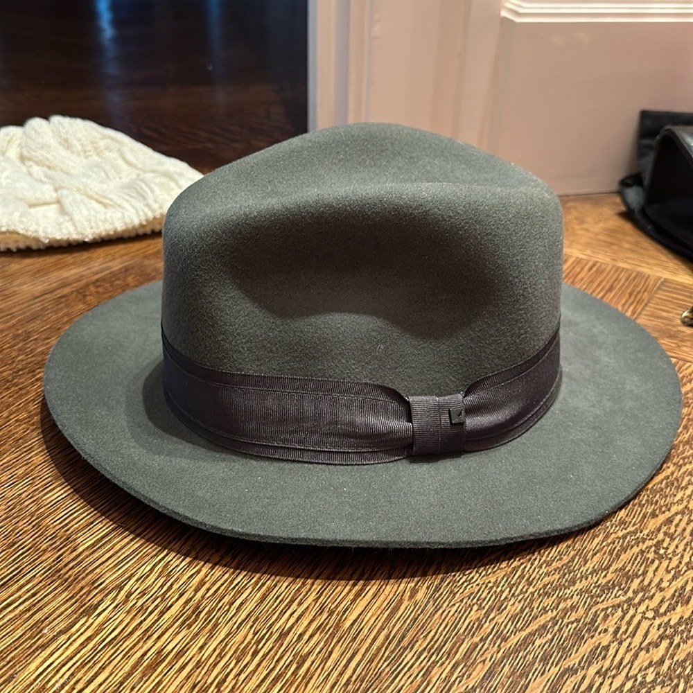 Brand new Kooringal Australia 100% wool gray hat